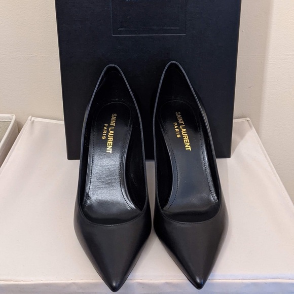Saint Laurent Shoes - New in box Saint Laurent Zoe pumps